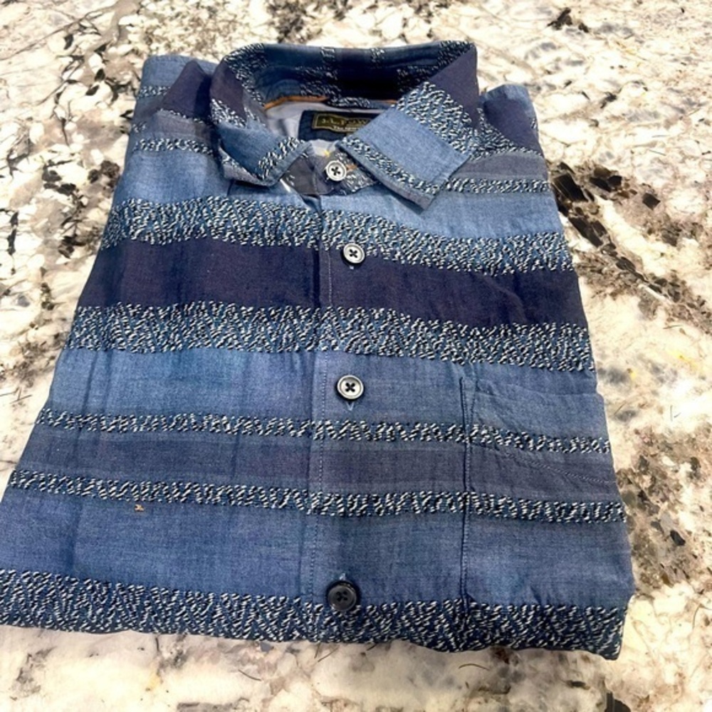 J.L. Powel NWT Button Down Casual Shirt men’s size M
